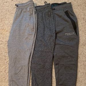 Men American Eagle joggers XS
